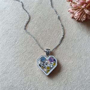 💖🌸Garden of Love Heart Pendant